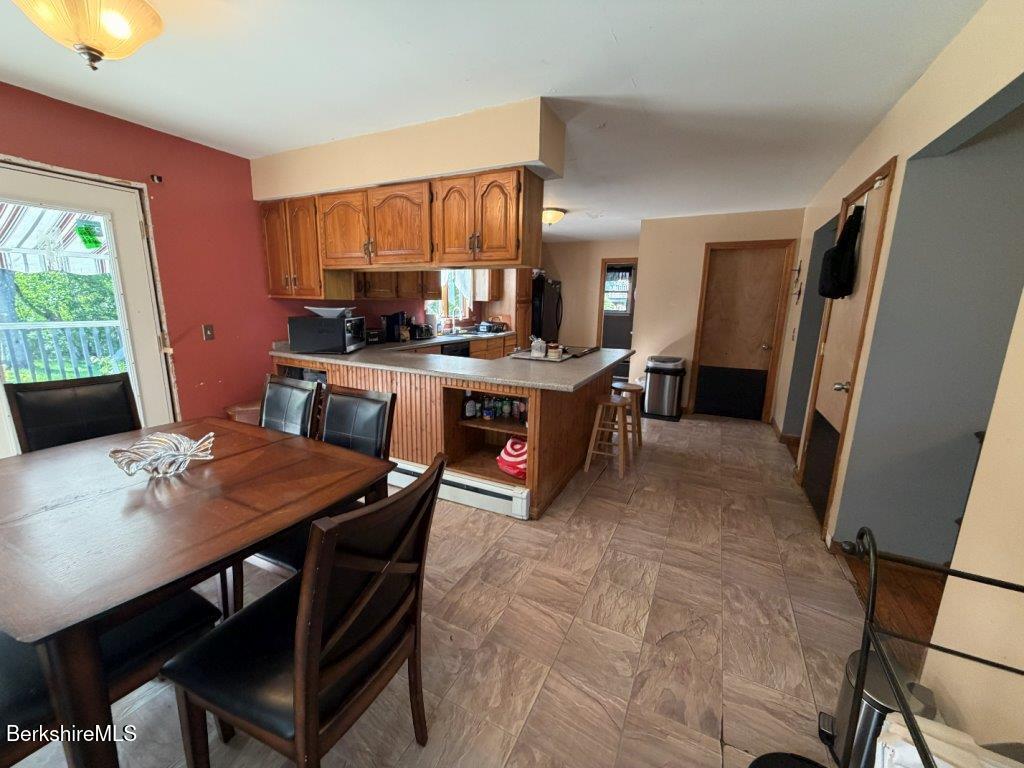 118 Winesap Road Pittsfield, MA 01201 - Photo 4 of 40 20260601_202658982_iOS
