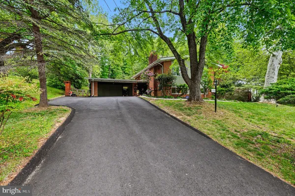 $4,500 | 6306 Beachway Drive, Falls Church, VA 22044