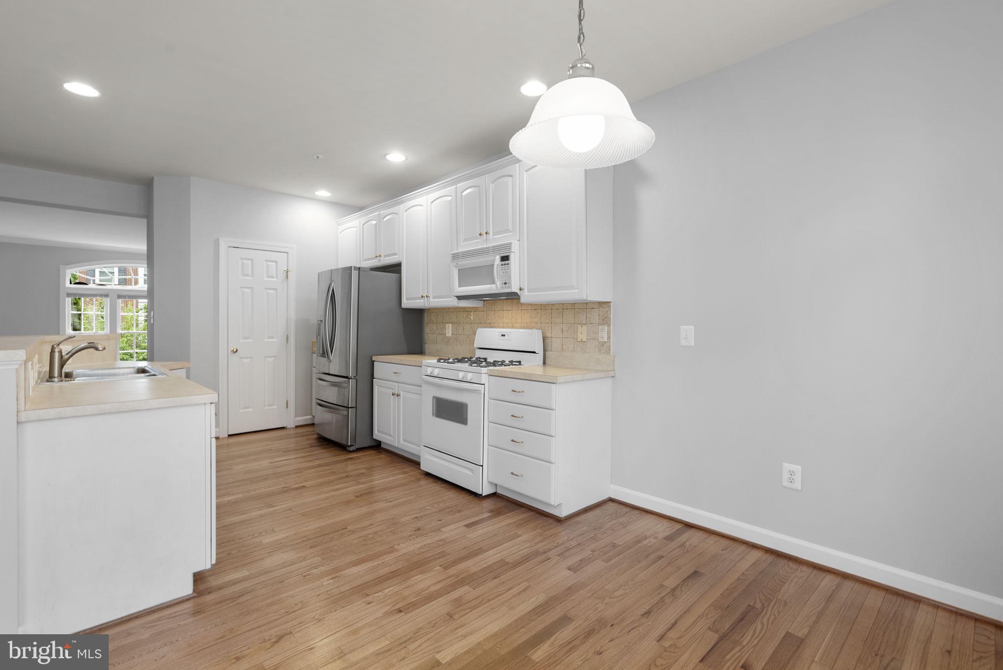 14041 Rockingham Road Germantown, MD 20874 - Photo 16 of 60