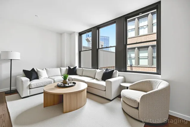 $4,900 | 15 Park Row, Unit 20F | Financial District