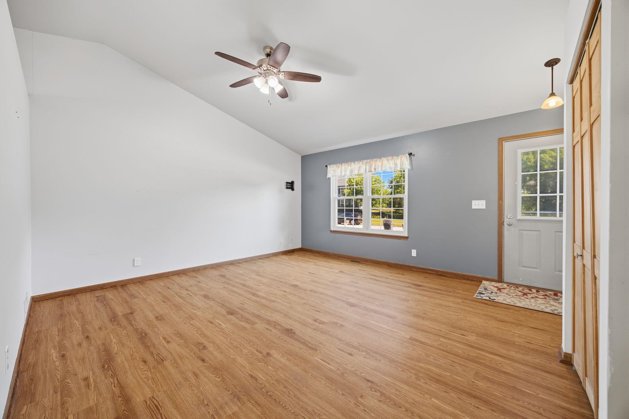 873 Oak Ridge Lane Genoa City, WI 53128 - Photo 9 of 69