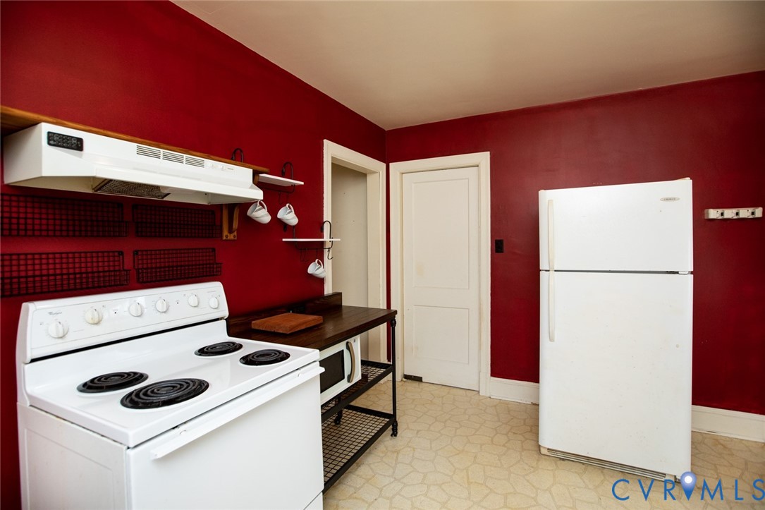 4996 Farmville Road Farmville, VA 23901 - Photo 5 of 35