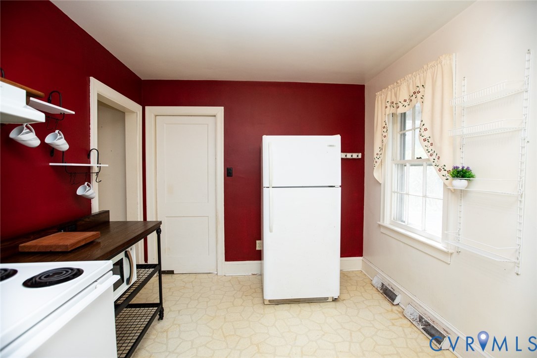 4996 Farmville Road Farmville, VA 23901 - Photo 6 of 35