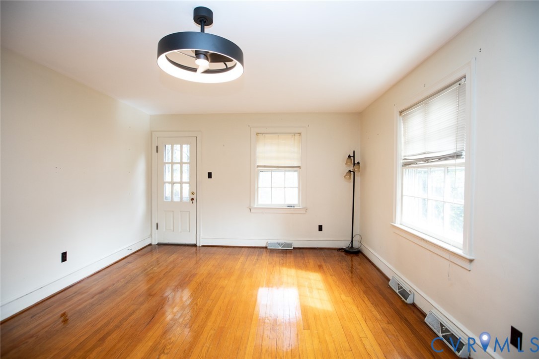 4996 Farmville Road Farmville, VA 23901 - Photo 8 of 35