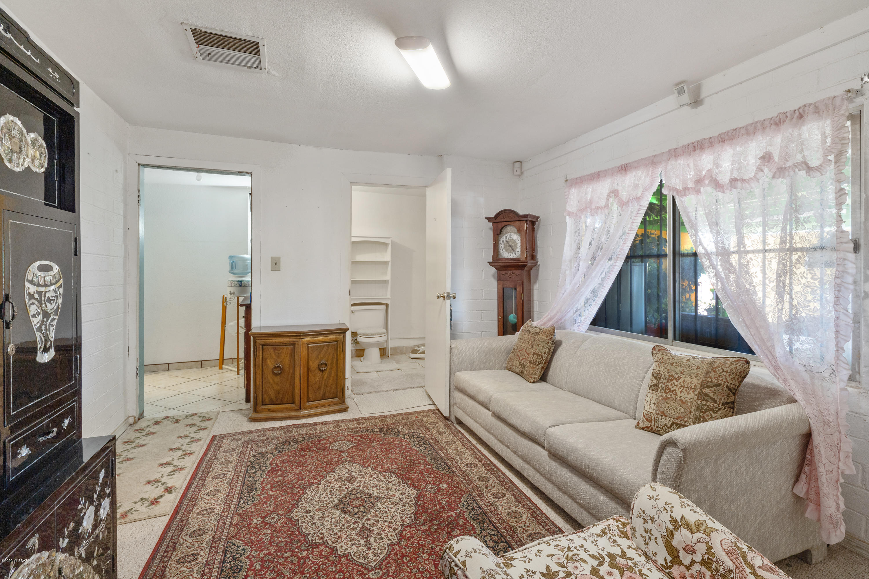 338 East Corona Road Tucson, AZ 85756 - Photo 8 of 26 Gallery Image 8