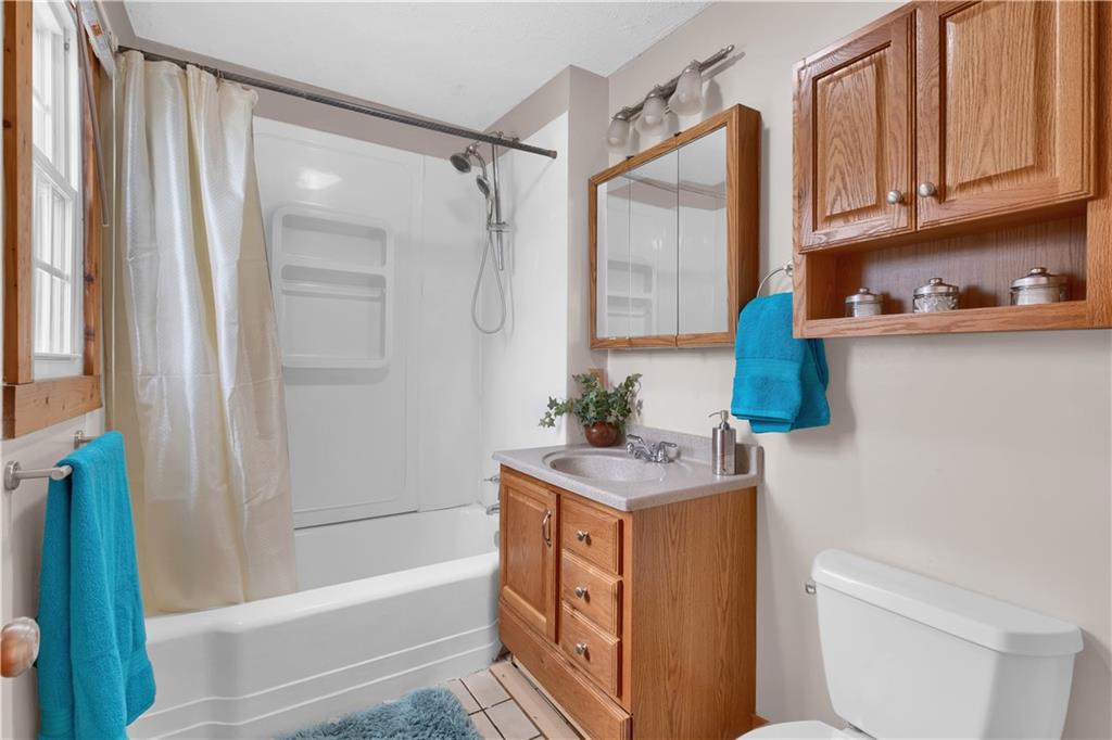 5410 Middle Road Gibsonia, PA 15044 - Photo 16 of 25 Gallery Image 16