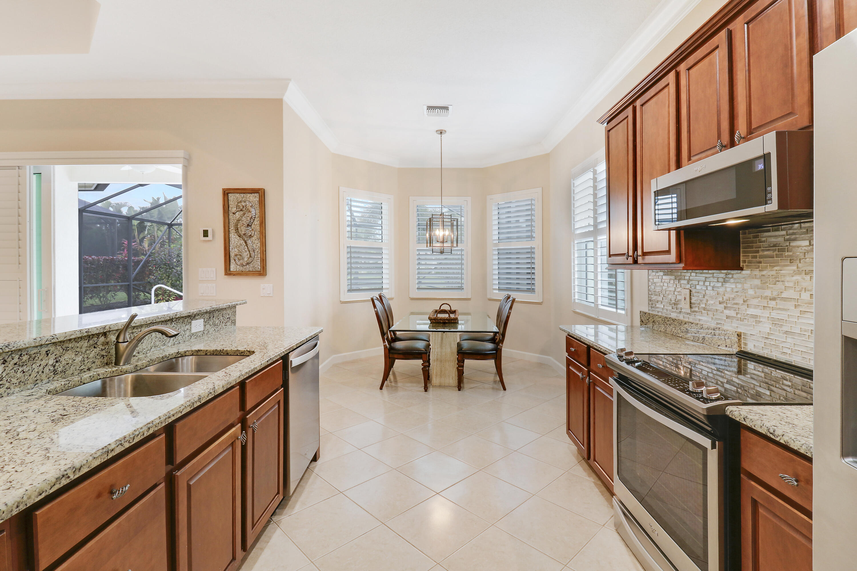 8262 Riviera Way Port St. Lucie, FL 34986 - Photo 19 of 74 Kitchen & Casual Dining