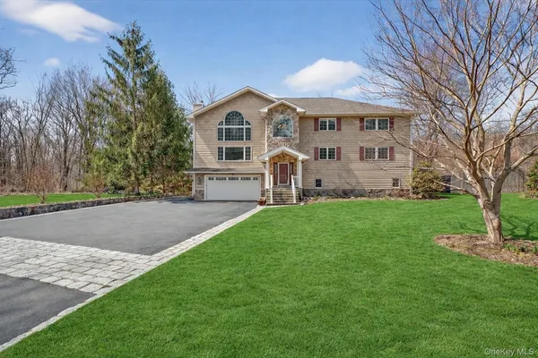 $895,000 | 23 Ruth Road, Cortlandt Manor, NY 10567