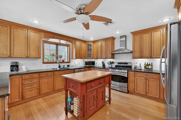 $895,000 | 23 Ruth Road, Cortlandt Manor, NY 10567