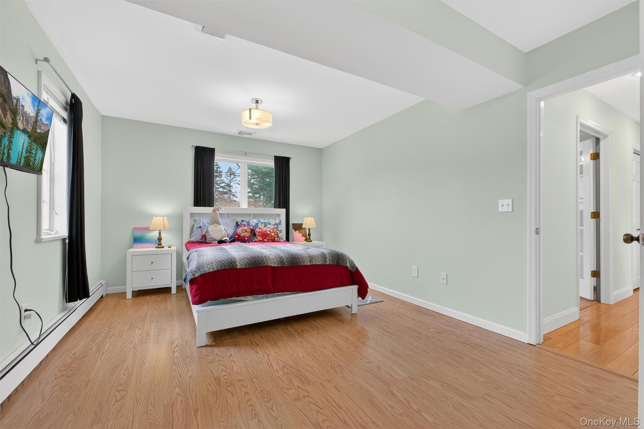 23 Ruth Road Cortlandt Manor, NY 10567 - Photo 26 of 50 Bedroom on main floor.