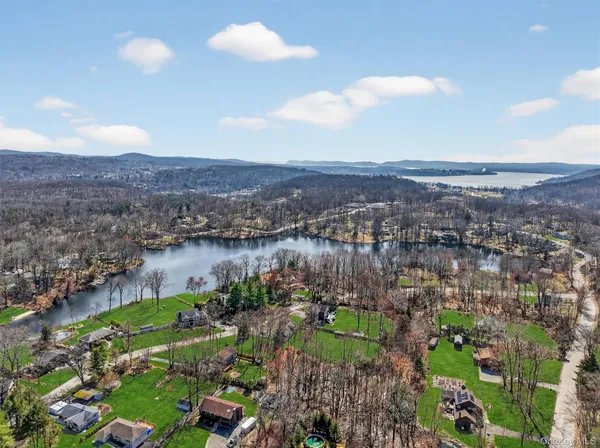 $895,000 | 23 Ruth Road, Cortlandt Manor, NY 10567