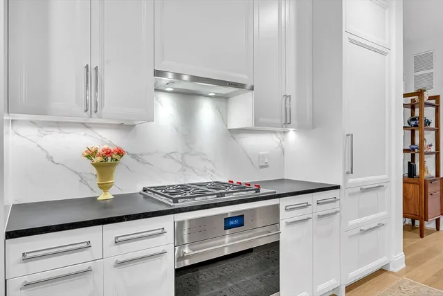 $1,550,000 | 100 Linden Street, Unit 111, Wellesley, MA 02482