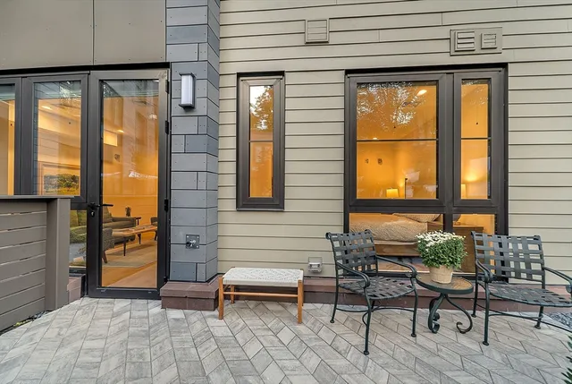 $1,550,000 | 100 Linden Street, Unit 111, Wellesley, MA 02482