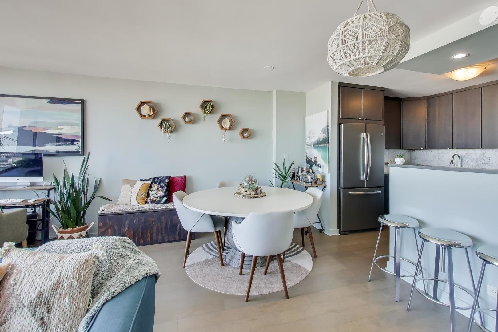 5455 North Sheridan Road, Unit 3711 Chicago, IL 60640 - Photo 14 of 36