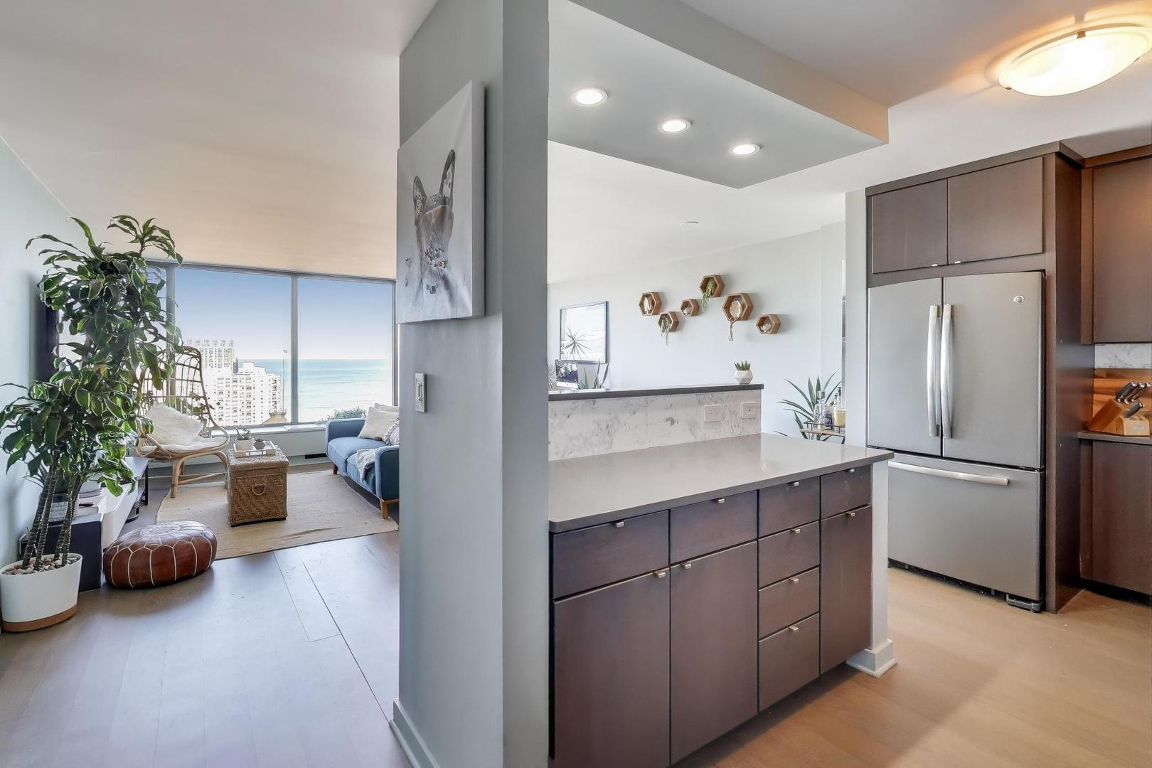 5455 North Sheridan Road, Unit 3711 Chicago, IL 60640 - Photo 16 of 36