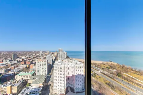 $225,000 | 5455 North Sheridan Road, Unit 3711, Chicago, IL 60640