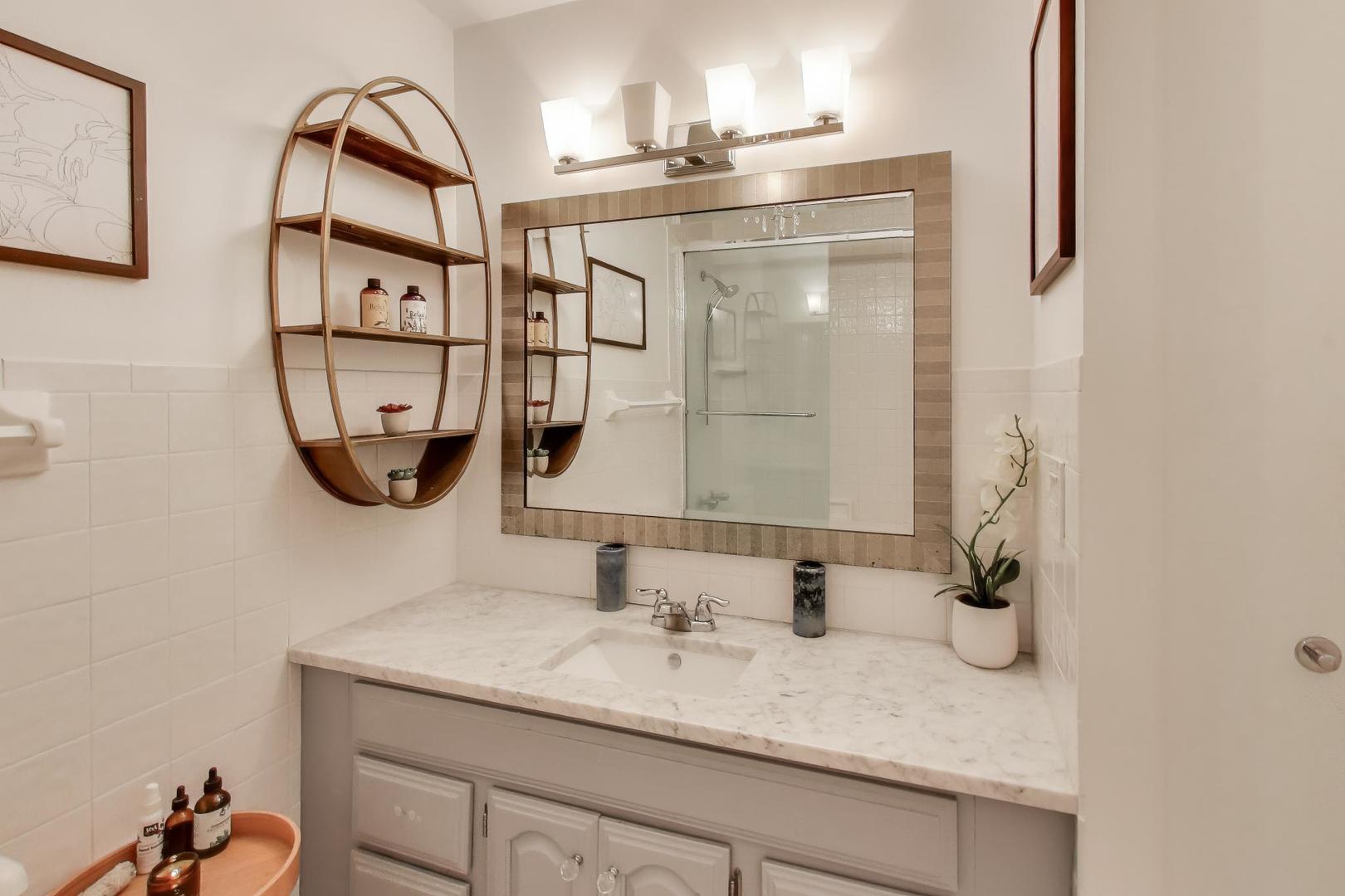 5455 North Sheridan Road, Unit 3711 Chicago, IL 60640 - Photo 21 of 36