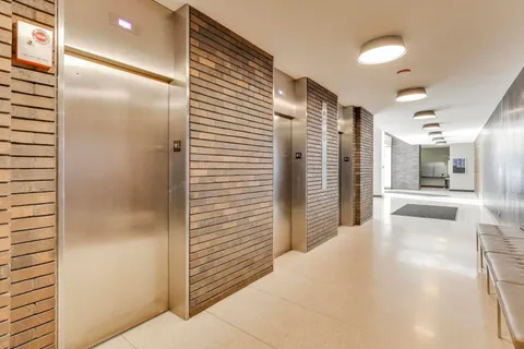 $225,000 | 5455 North Sheridan Road, Unit 3711, Chicago, IL 60640