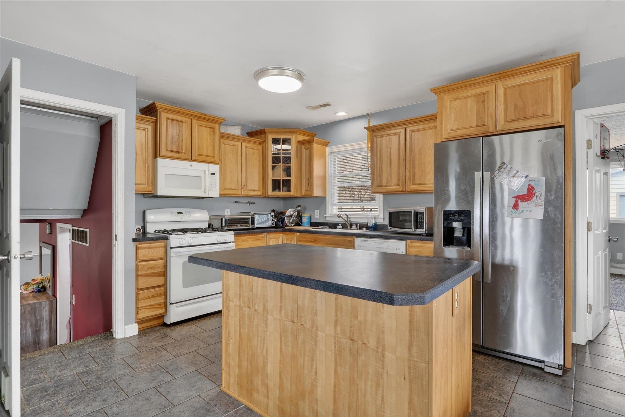 2433 Butlin Drive Beloit, WI 53511 - Photo 12 of 35