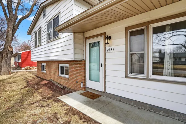 $269,900 | 2433 Butlin Drive, Beloit, WI 53511