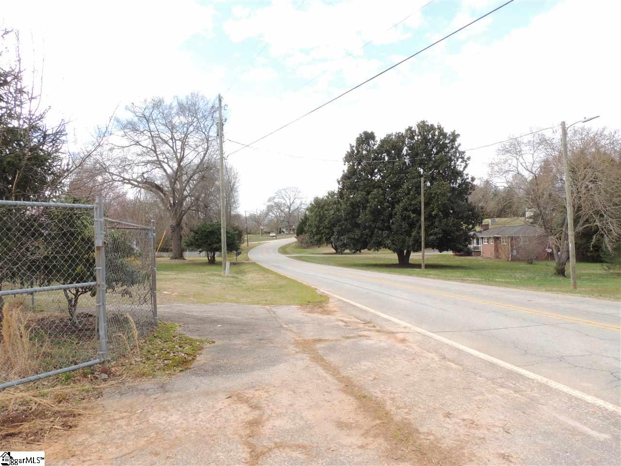 530 South Fishtrap Road Greenville, SC 29611 - Photo 3 of 18 Gallery Image 3