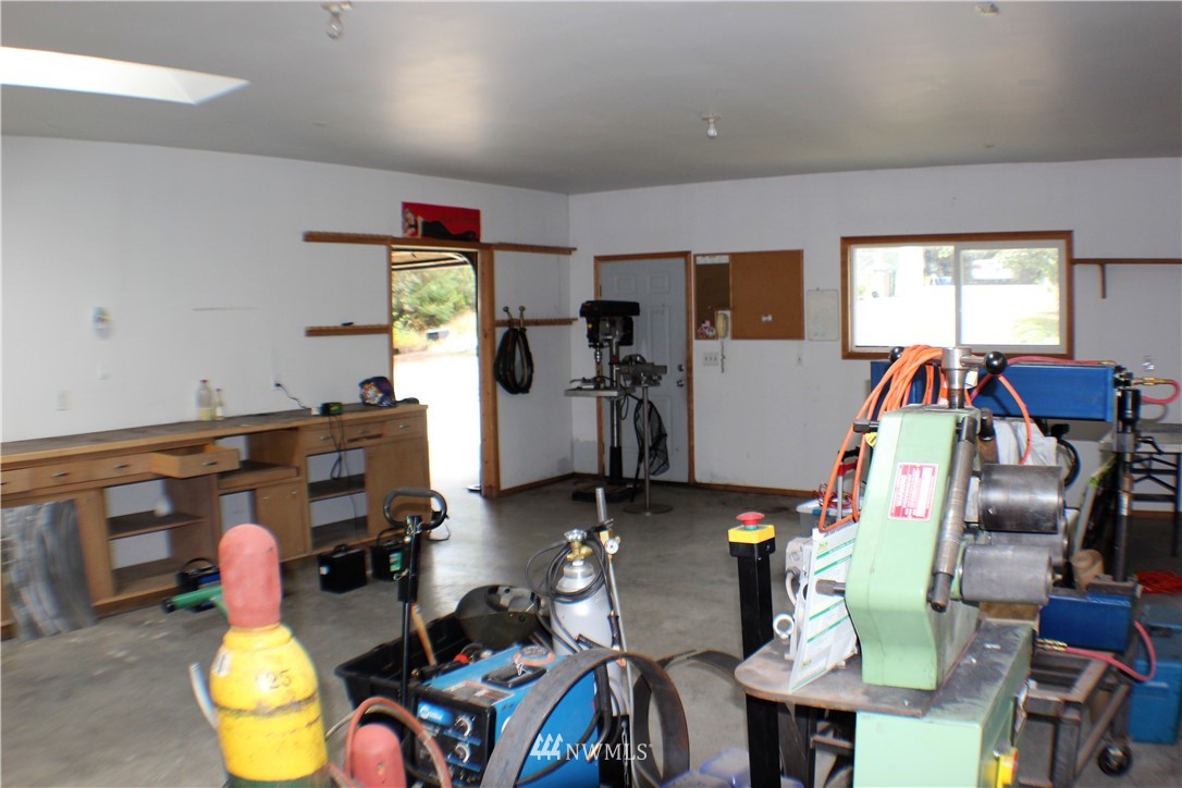 3641 Southwest Lake Helena Road Port Orchard, WA 98367 - Photo 22 of 24 Gallery Image 22