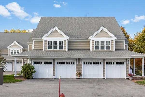 $3,950 | 6 Essex Road, Unit 10, Ipswich, MA 01938