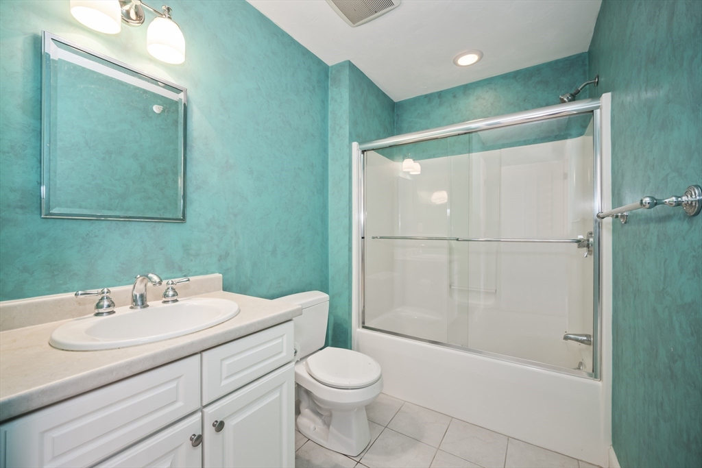 6 Essex Road, Unit 10 Ipswich, MA 01938 - Photo 13 of 29