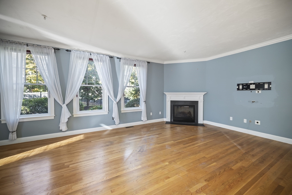 6 Essex Road, Unit 10 Ipswich, MA 01938 - Photo 3 of 29