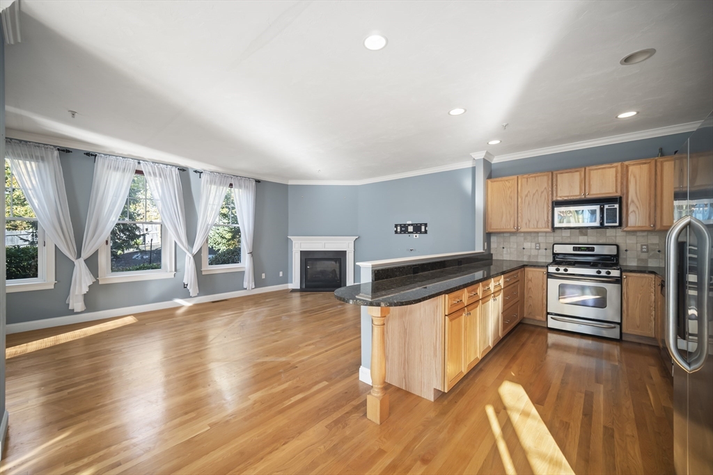 6 Essex Road, Unit 10 Ipswich, MA 01938 - Photo 7 of 29