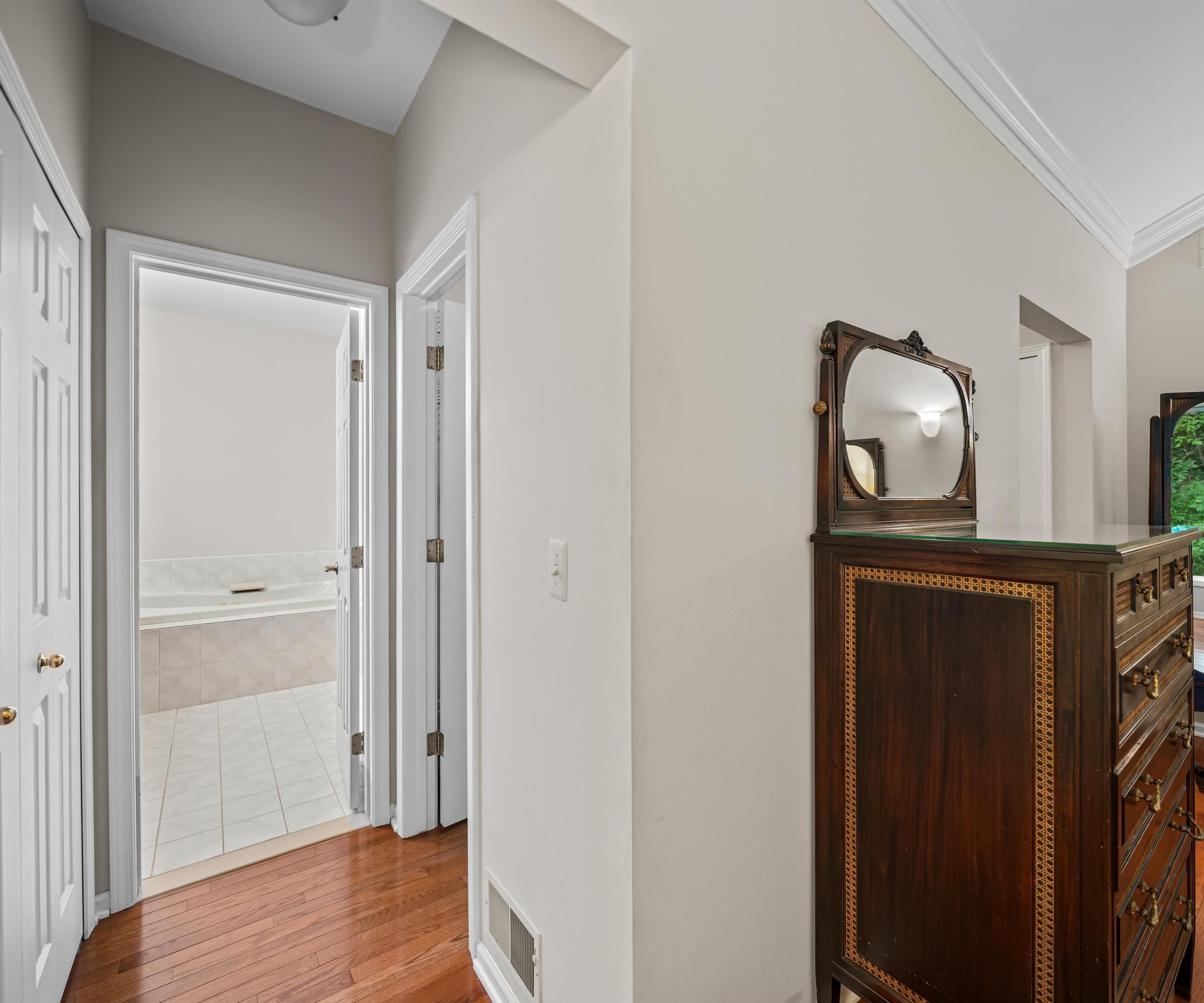 64 Chestnut Court Chelsea, MI 48118 - Photo 33 of 70 Interior (26 of 42)