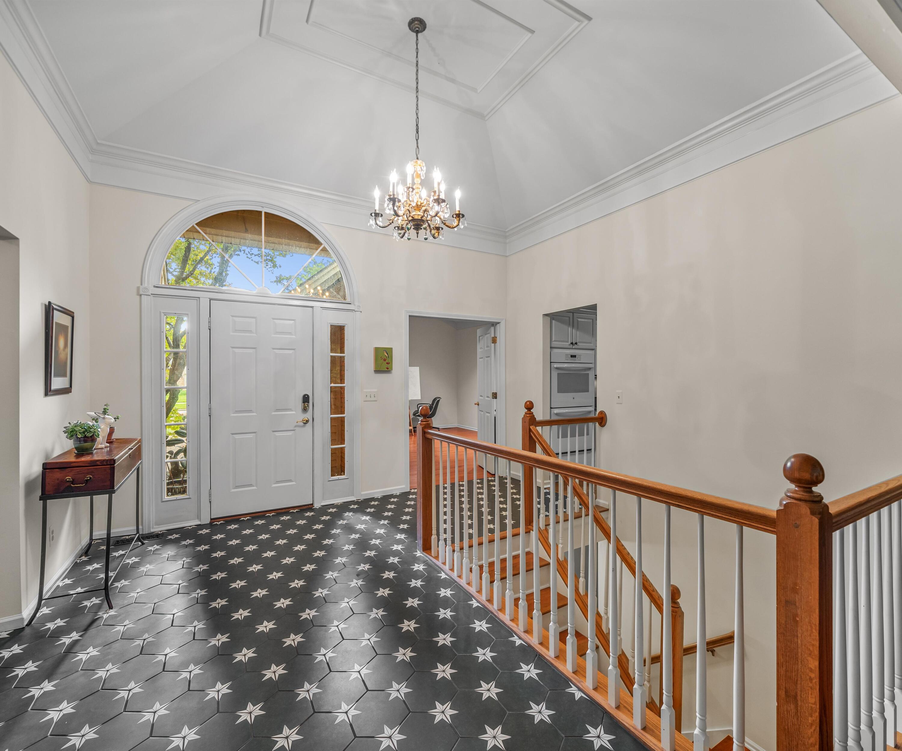 64 Chestnut Court Chelsea, MI 48118 - Photo 8 of 70 Interior (1 of 42)