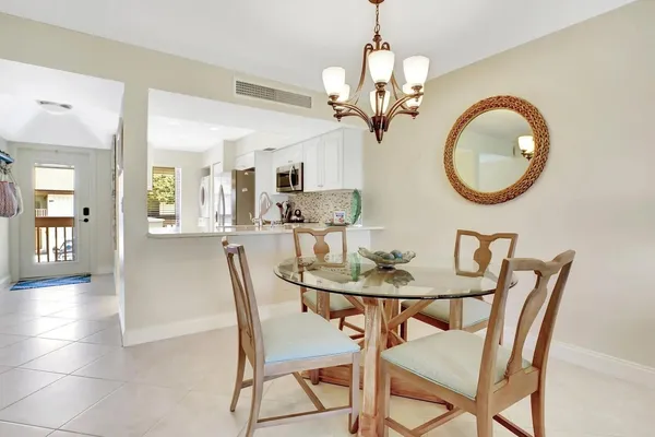 $3,150 | 316 Brackenwood Circle, Unit 316, Palm Beach Gardens, FL 33418