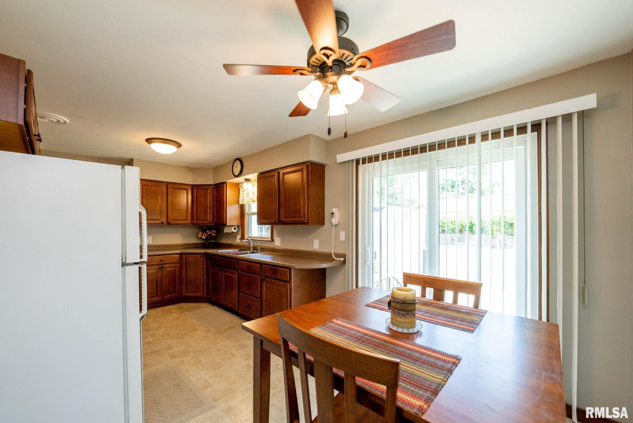 705 Spring Street Washington, IL 61571 - Photo 12 of 43 Gallery Image 12