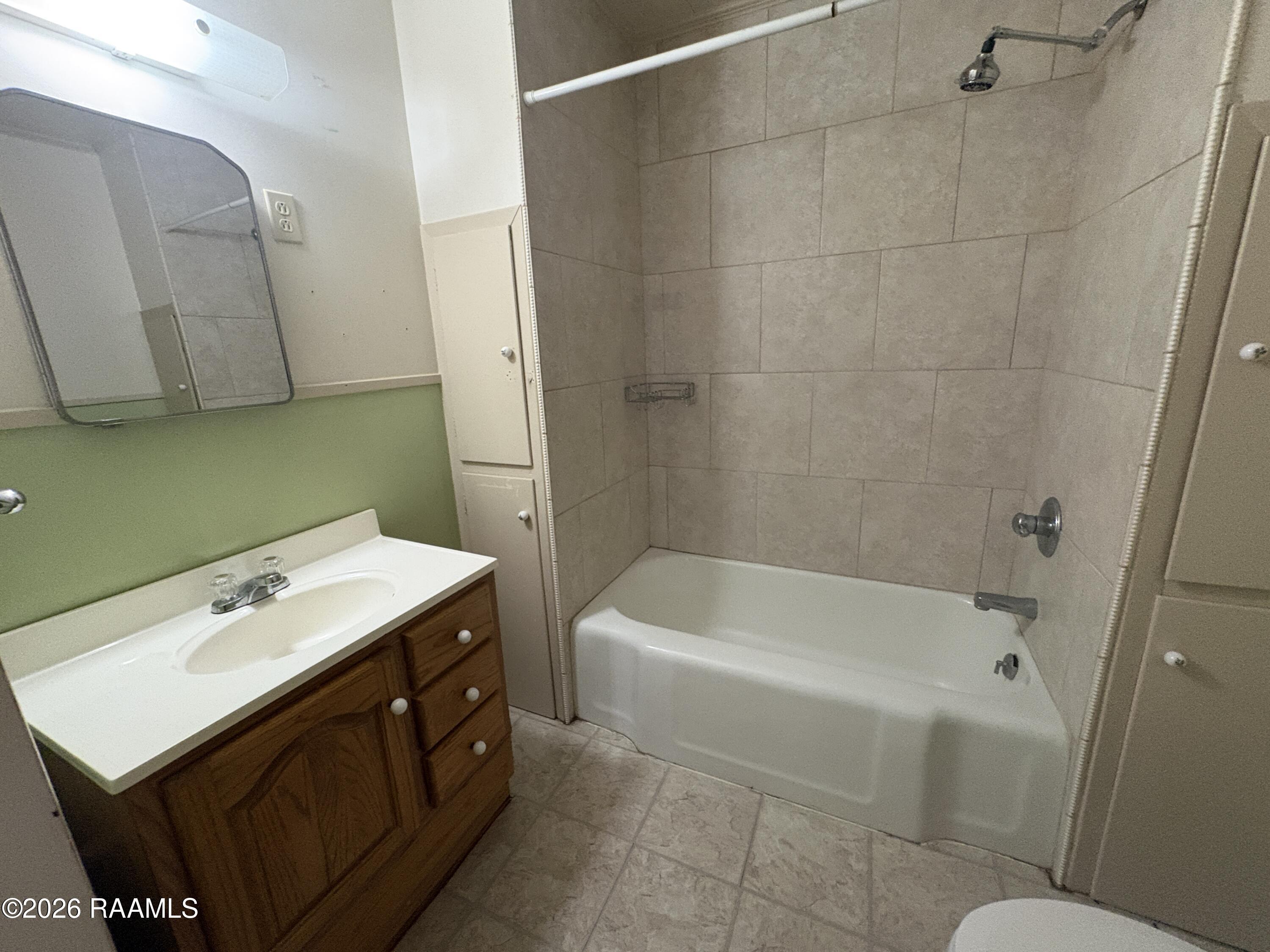 605 Coolidge Street Lafayette, LA 70503 - Photo 5 of 13 IMG_5658