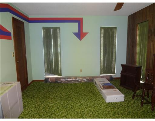 6000 Melaleuca Road Southwest Ranches, FL 33330 - Photo 19 of 19 a living room with furniture