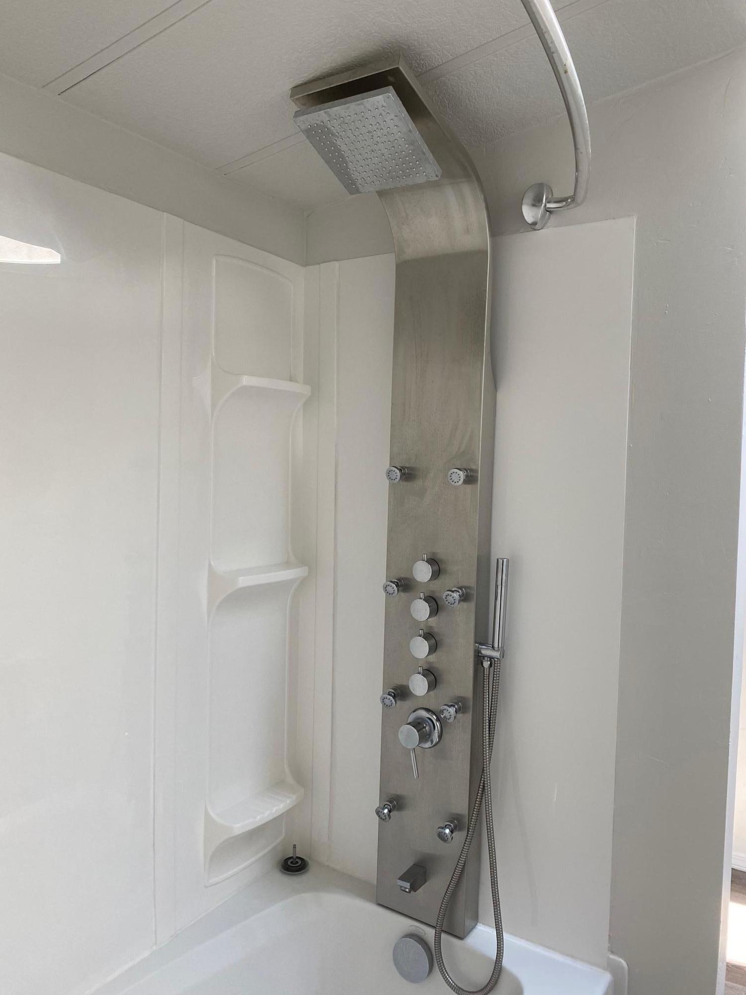 8085 Southwest Crater Loop Road Terrebonne, OR 97760 - Photo 19 of 26 SHOWER HEAD