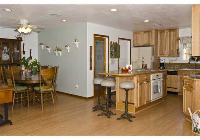 13133 Ridgedale Drive Poway, CA 92064 - Photo 11 of 25