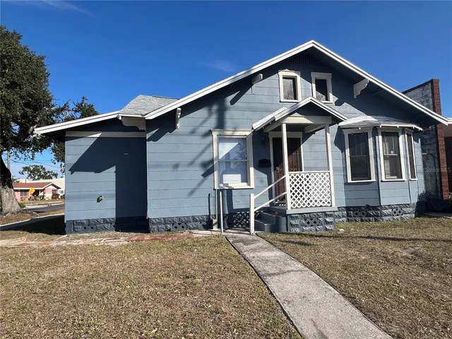 $2,300 | 1300 Doctor Martin Luther King Junior Street South, St. Petersburg, FL 33701