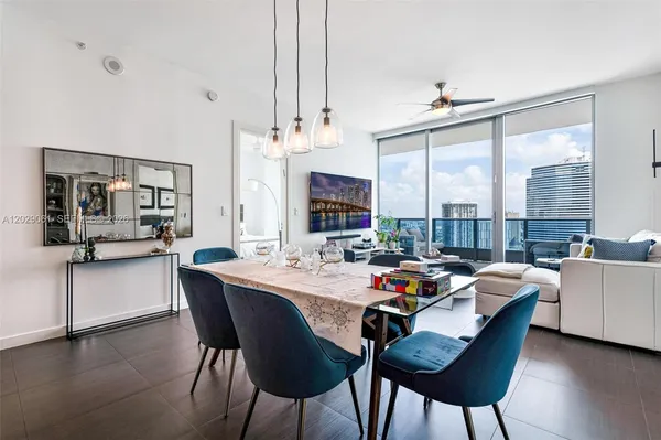 $6,200 | 200 Biscayne Blvd Way, Unit 4812, Miami, FL 33131