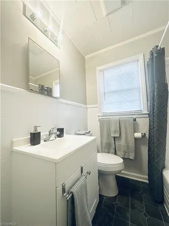 $1,300 | 918 Harris Street, Burlington, NC 27217