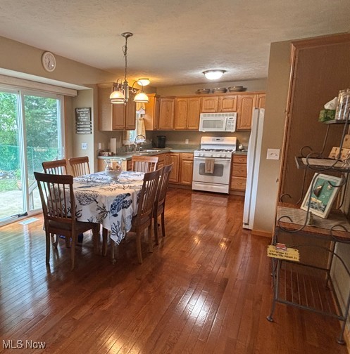 30895 Harrison Road Wickliffe, OH 44092 - Photo 6 of 23 Dining area of the great room with