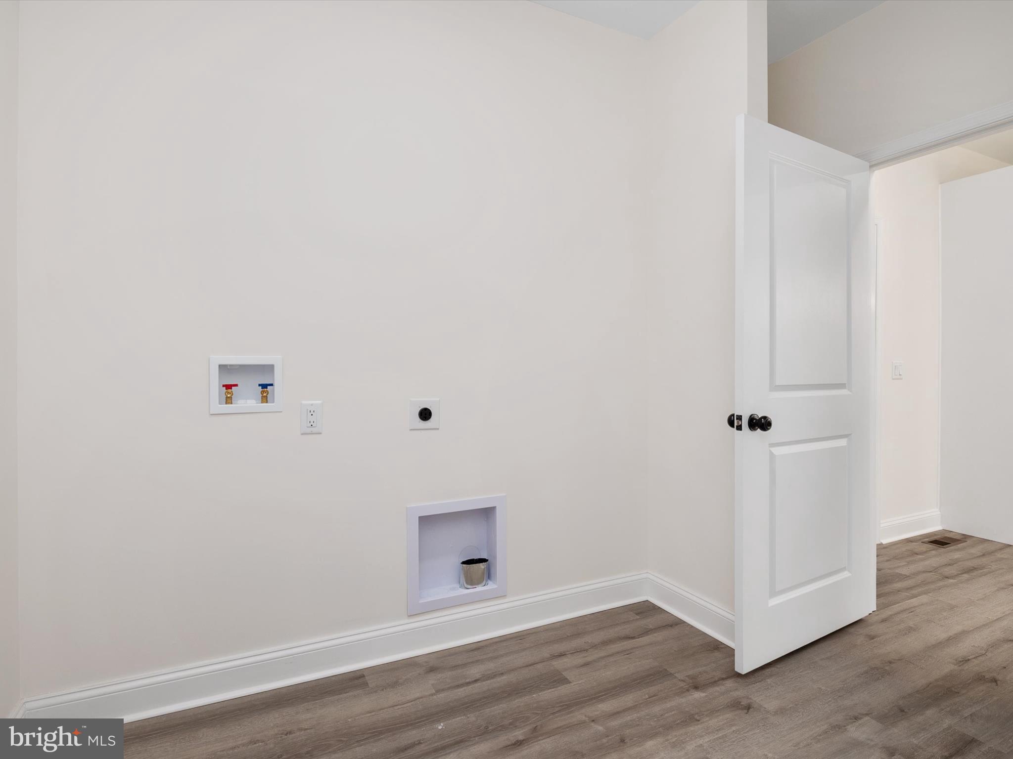 12 Sunrise Avenue Ridgely, MD 21660 - Photo 24 of 33 Large Laundry Area