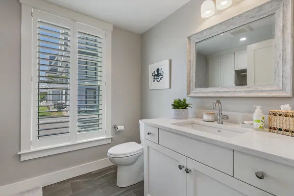 $2,249,000 | 36 Little Bay Drive, Dover, NH 03820