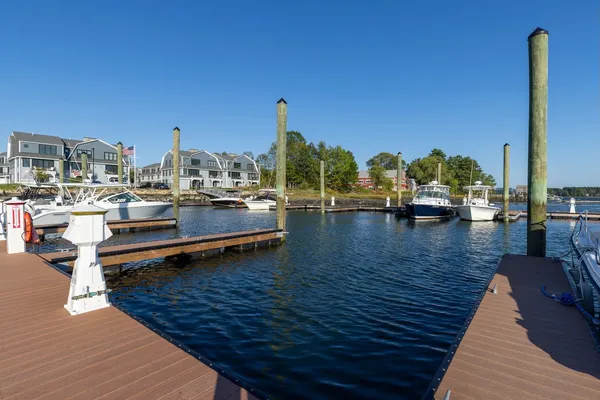 $2,249,000 | 36 Little Bay Drive, Dover, NH 03820