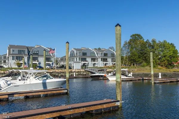 $2,249,000 | 36 Little Bay Drive, Dover, NH 03820