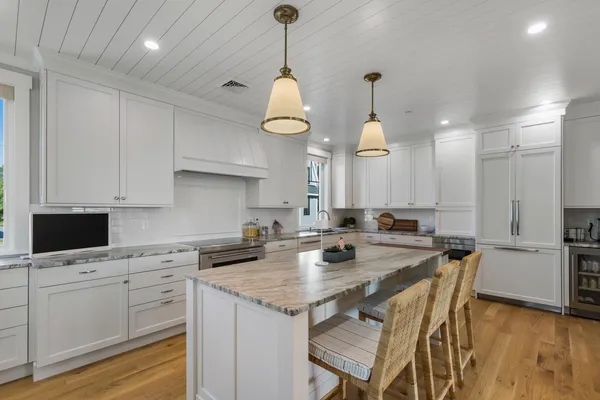 $2,249,000 | 36 Little Bay Drive, Dover, NH 03820