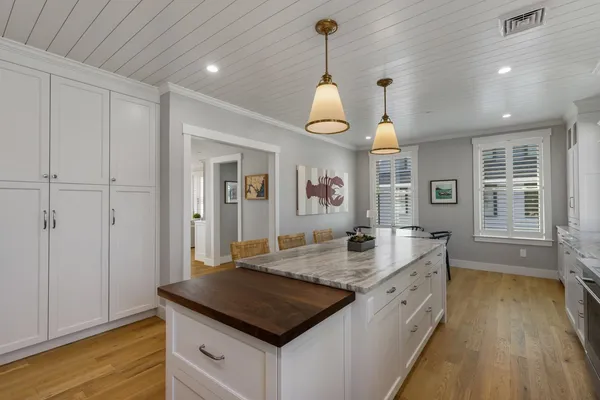 $2,249,000 | 36 Little Bay Drive, Dover, NH 03820