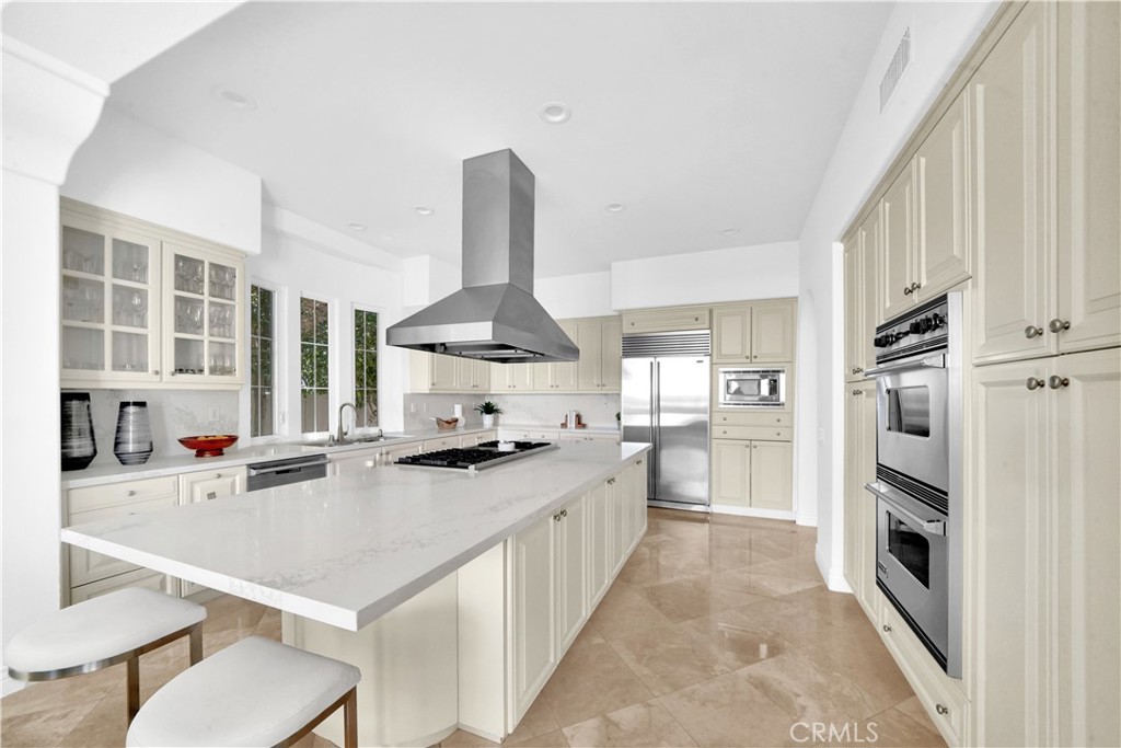 16 Faenza Newport Coast, CA 92657 - Photo 12 of 54