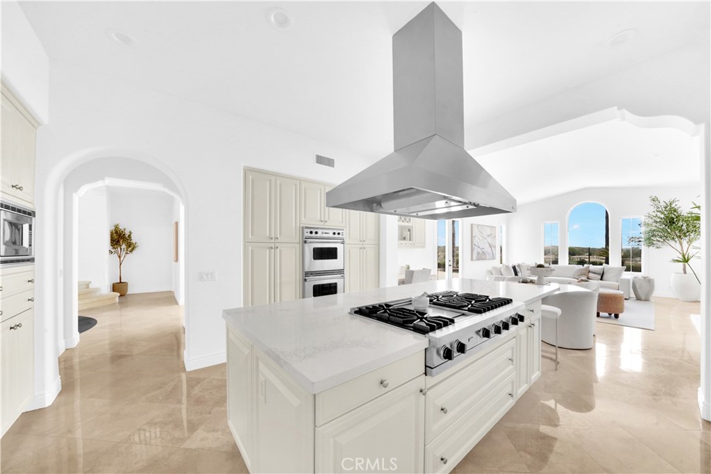 16 Faenza Newport Coast, CA 92657 - Photo 9 of 54